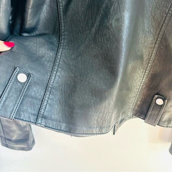 TOPSHOP Black Faux Vegan Leather Offset Side Zip Classic Moto Biker Jacket 4 - Picture 15 of 15
